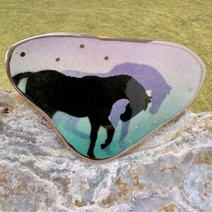 Unique hand painted horse design on glazed porcelain